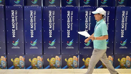 Bóng tối vẫn lẩn trốn phía sau những bức tường ASIAD Incheon.
